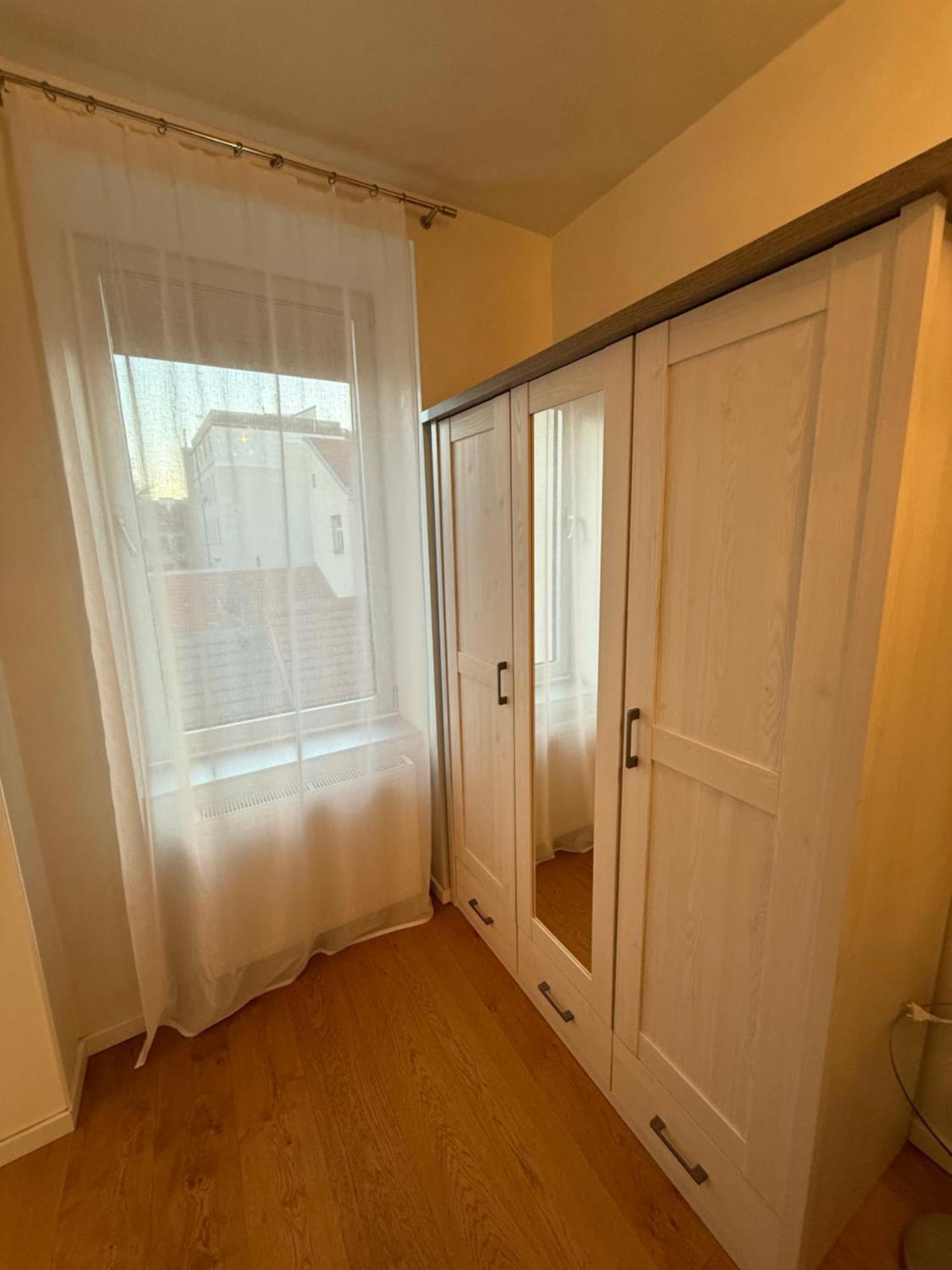 Apartment Number 5 *